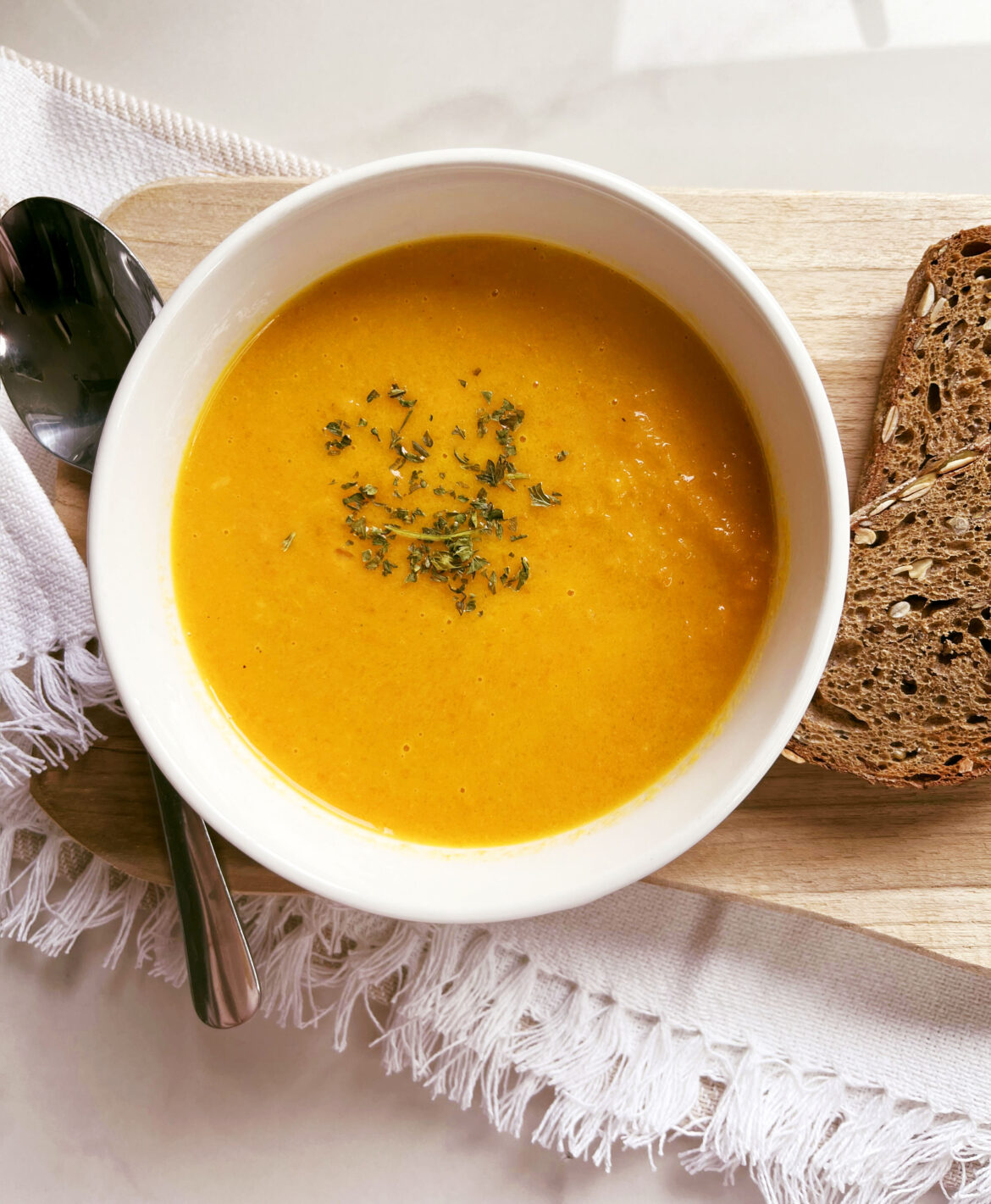 Wortelsoep met gember en kokos wortel gember soep